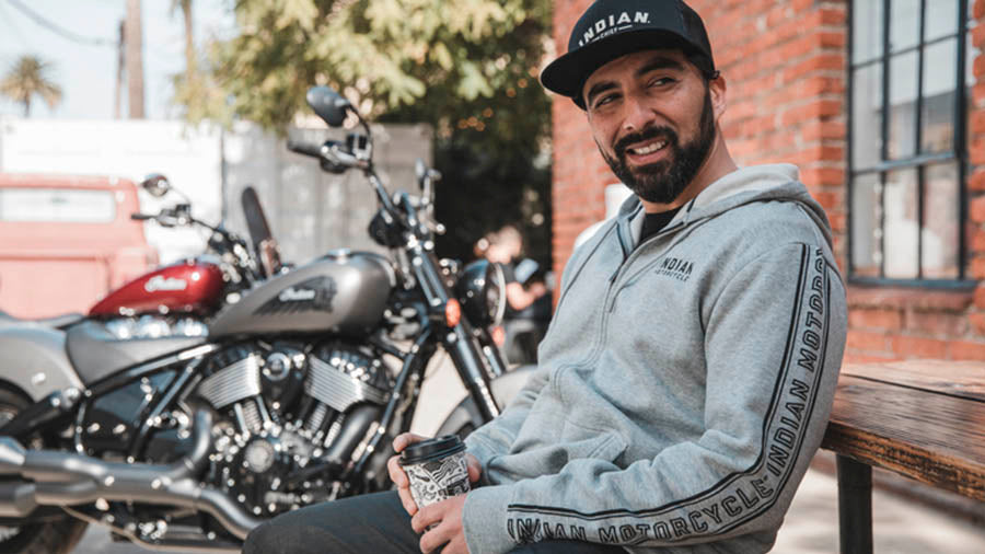 Sweatshirts & Hoodies